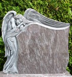 Tablica z rzeźbą Anioła
